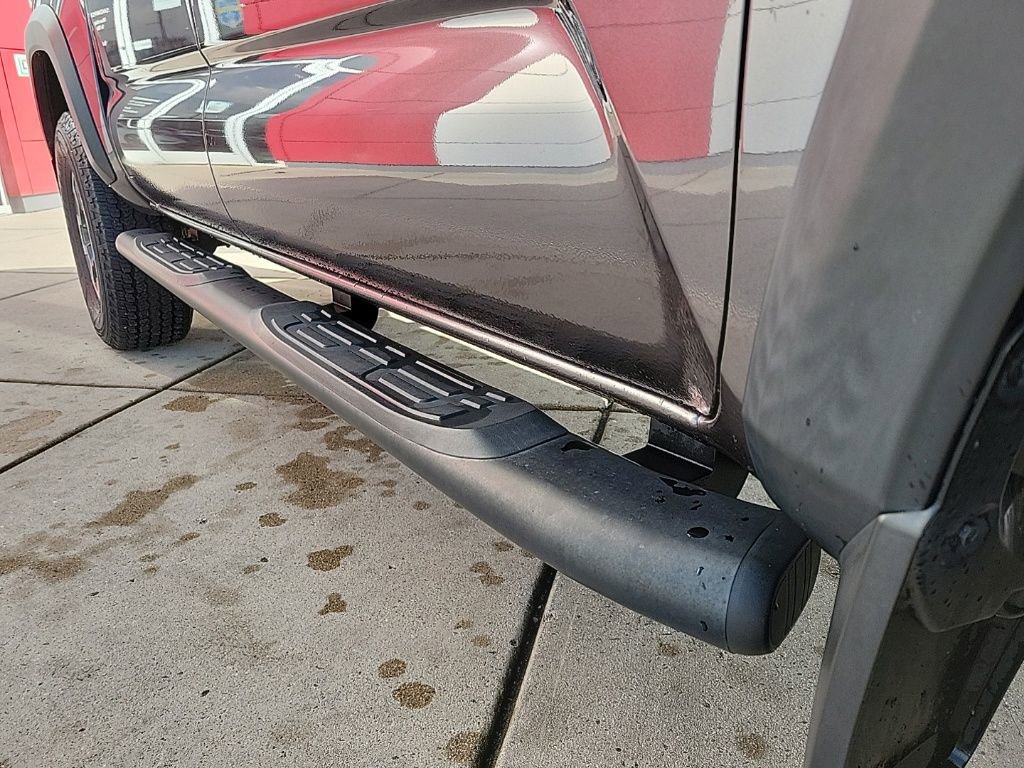 Used 2021 Toyota Tacoma TRD Off-Road image 10