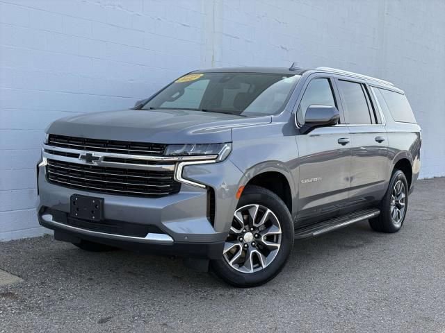 Used 2022 Chevrolet Suburban LT w/ Luxury Package