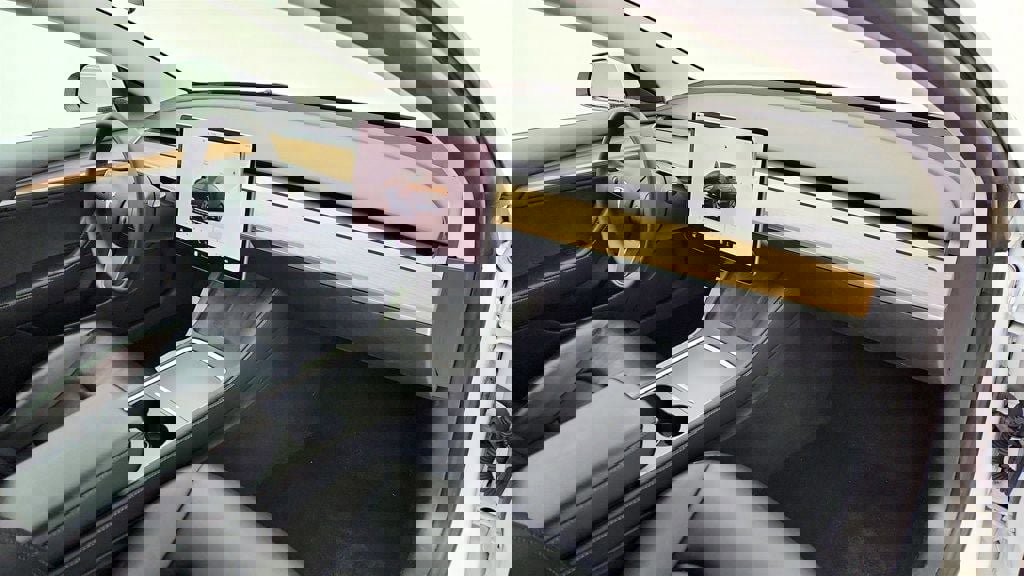 Used 2023 Tesla Model 3 Standard Range image 28