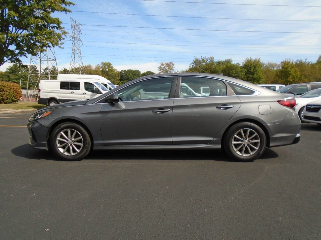 Used 2018 Hyundai Sonata SE image 2