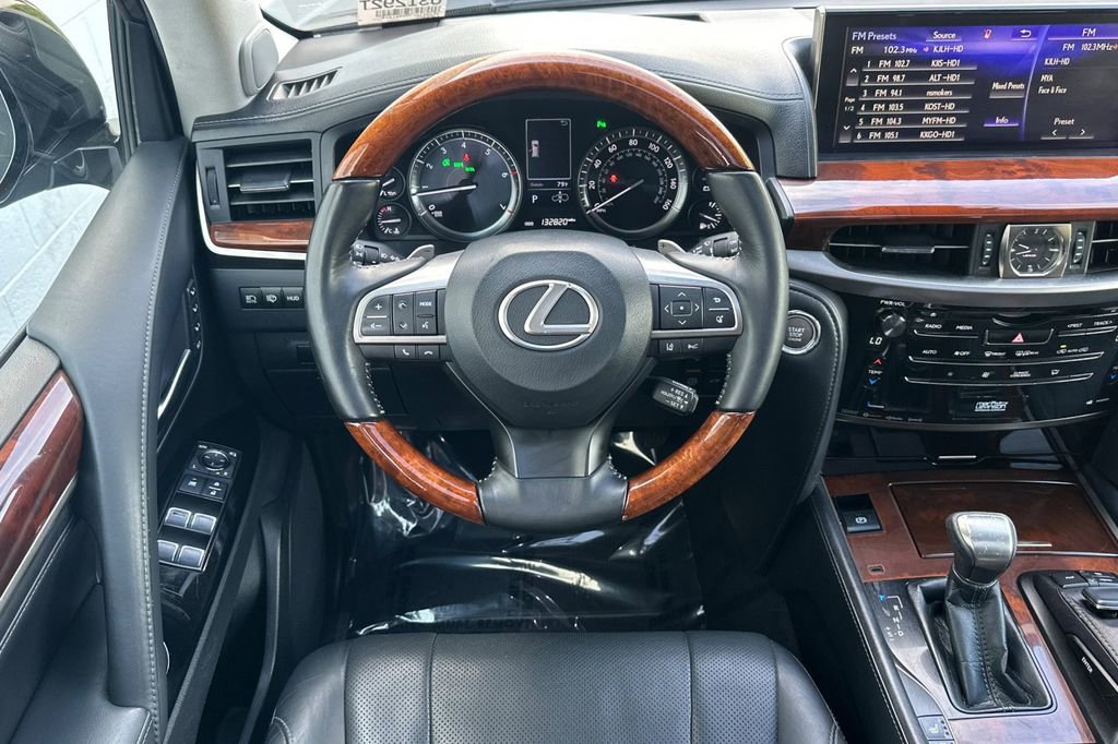 Used 2017 Lexus LX 570 4WD w/ Luxury Package image 14