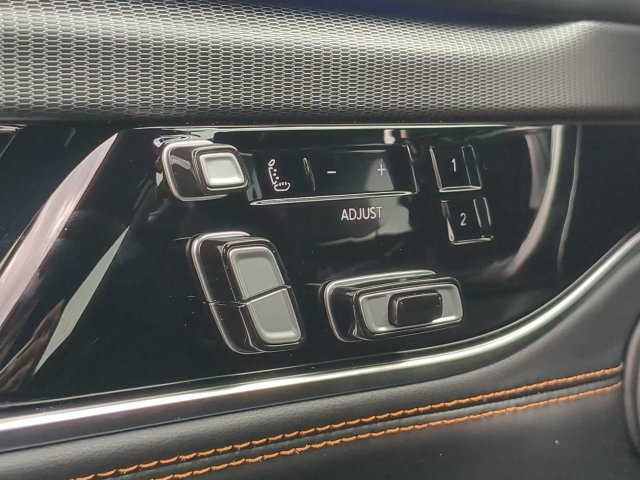 New 2026 Jeep Grand Wagoneer Summit AWD/4WD image 23