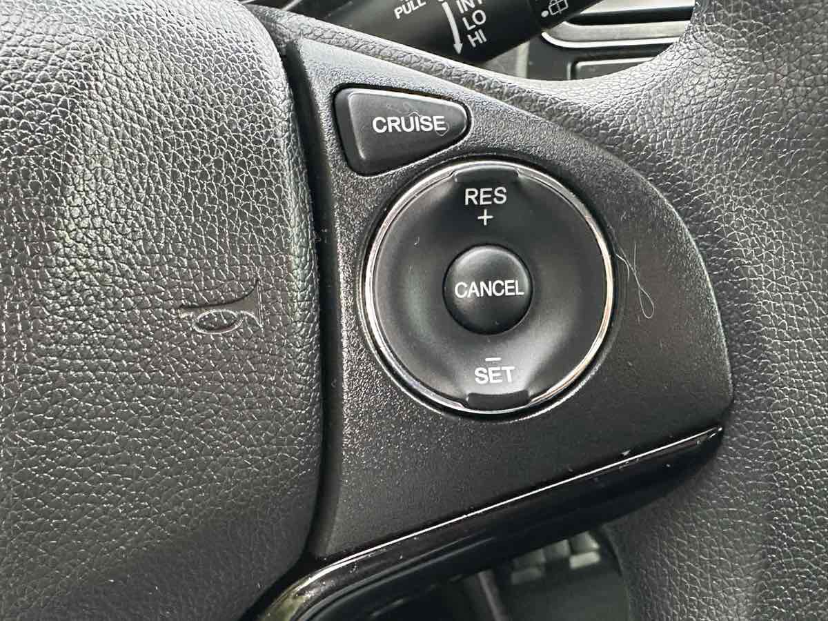 Used 2017 Honda HR-V LX image 26