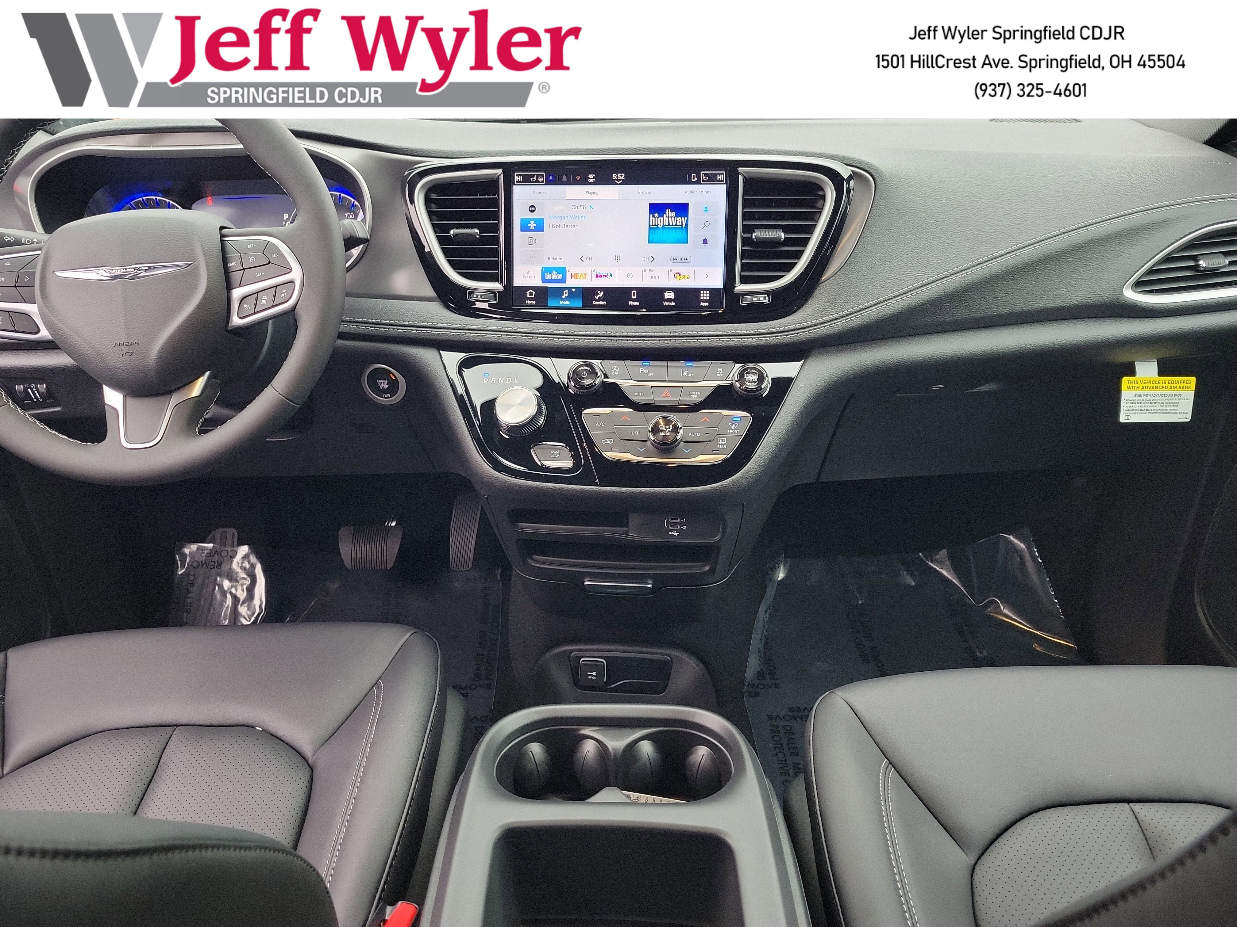 New 2026 Chrysler Pacifica Select image 7