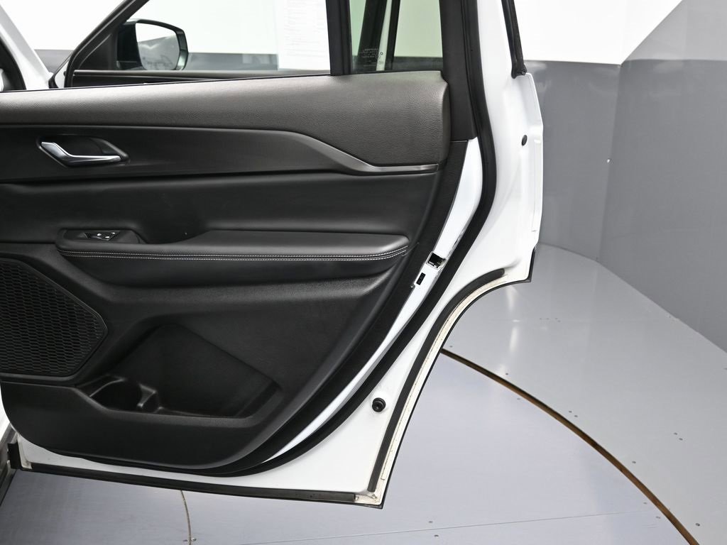 Used 2024 Jeep Grand Cherokee L Laredo image 41