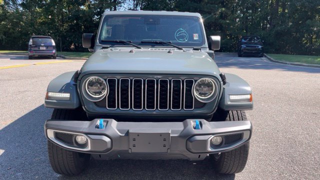 Used 2024 Jeep Wrangler Unlimited Sahara w/ Safety Group AWD/4WD image 3