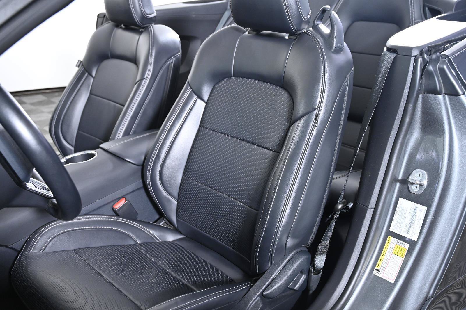 Used 2025 Ford Mustang Premium RWD image 33
