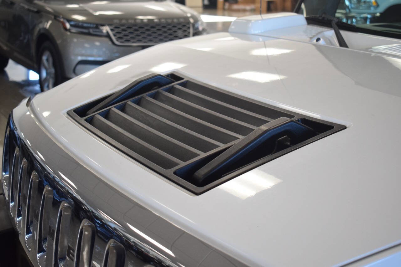 Used 2005 HUMMER H2 w/ Preferred Equipment Group image 12