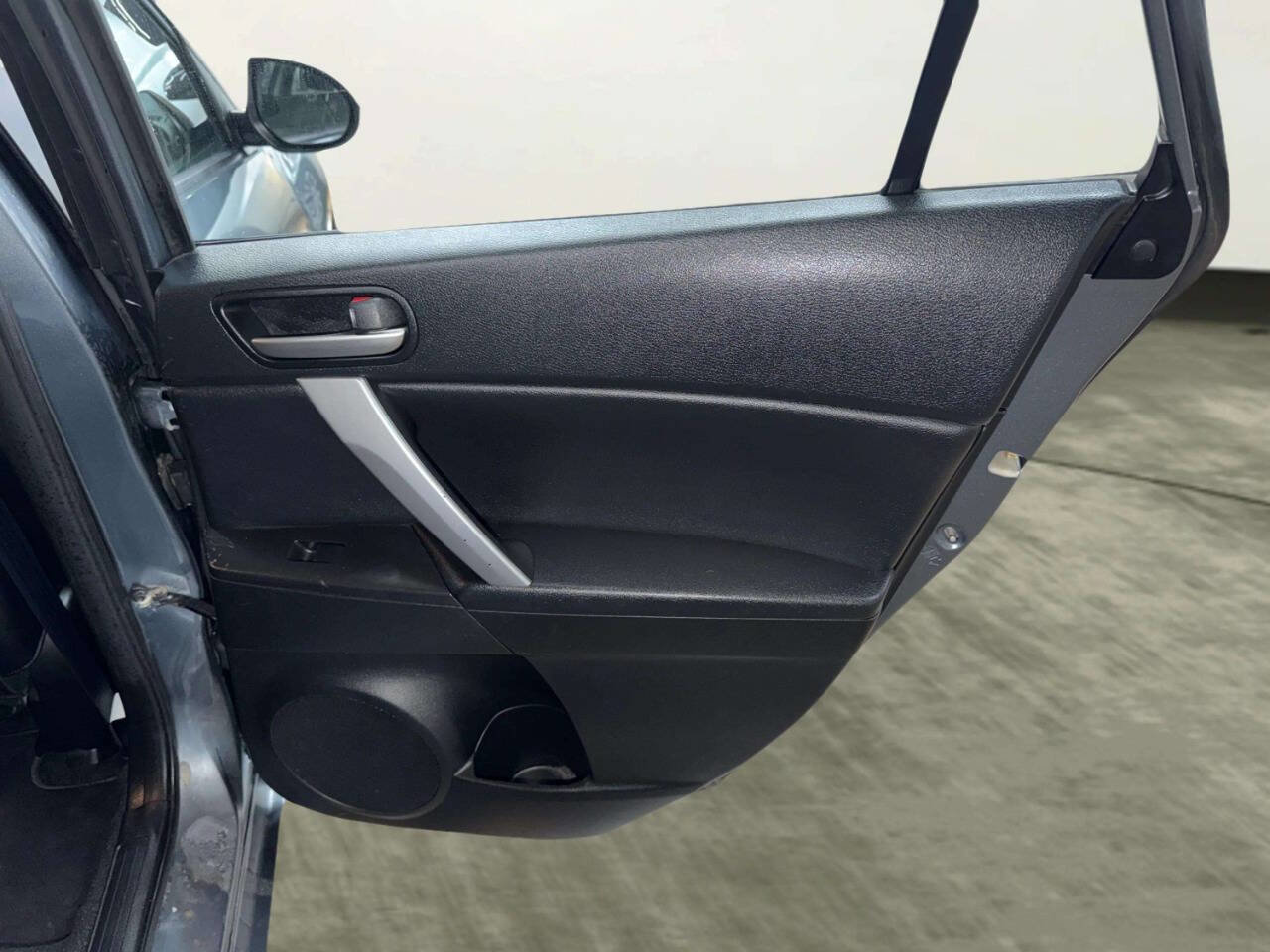 Used 2013 MAZDA MAZDA3 i Grand Touring image 21