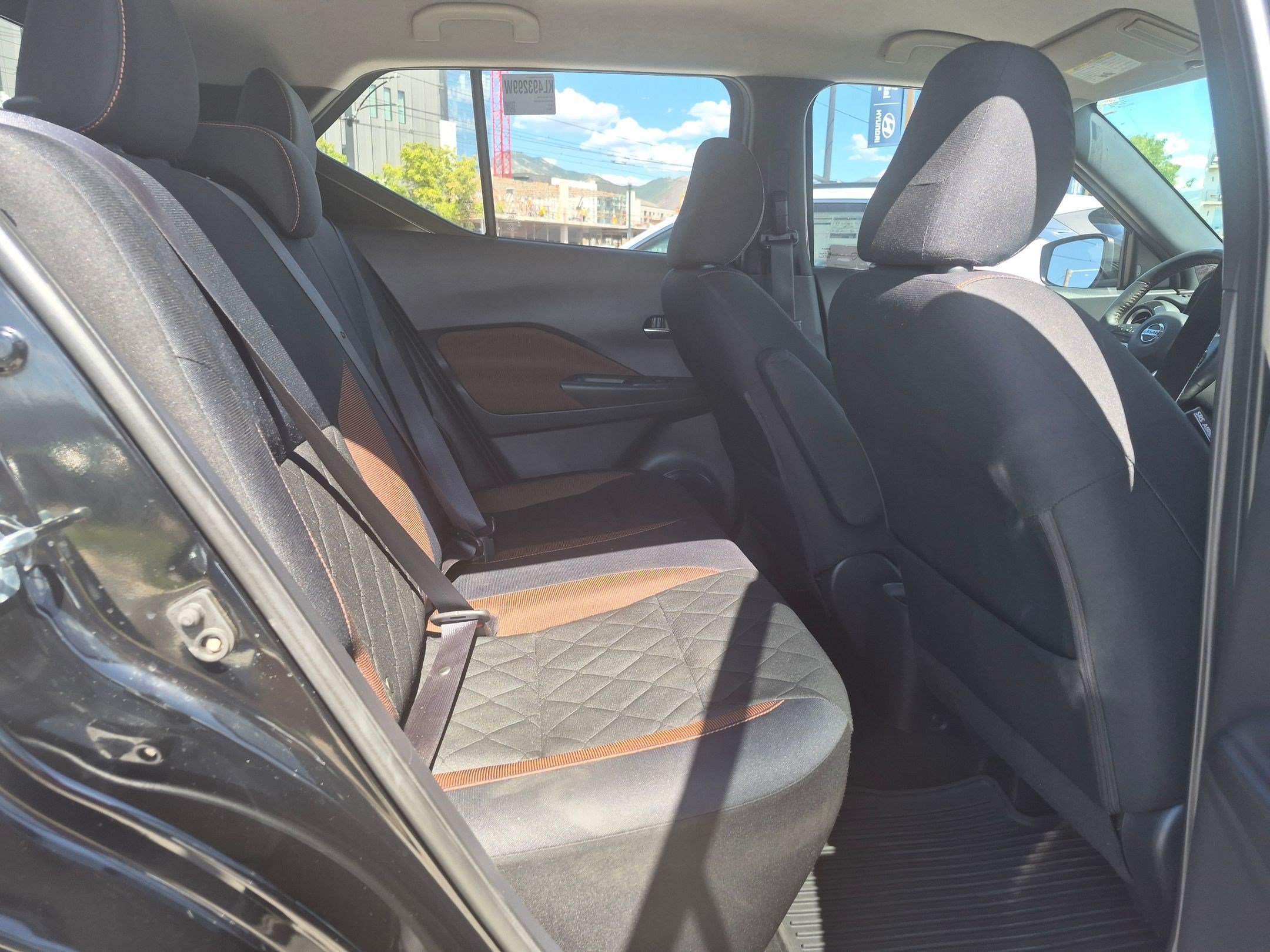 Used 2019 Nissan Kicks SR w/ Exterior Package FWD image 27