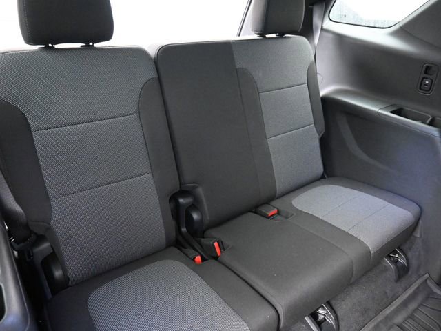 Used 2023 Chevrolet Traverse LT w/ LPO, Floor Liner Package AWD/4WD image 9
