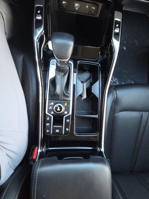 Certified 2023 Kia Sorento SX AWD/4WD image 29