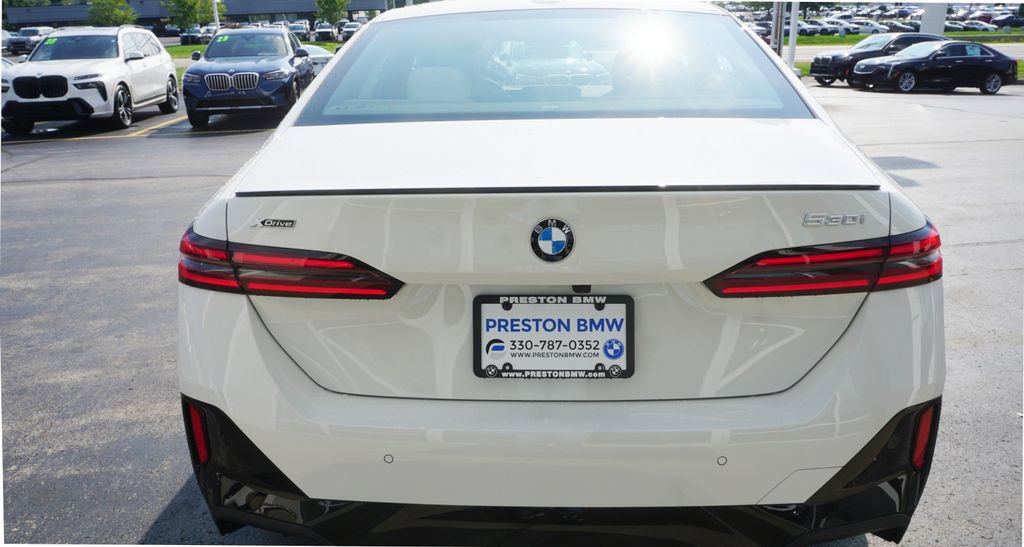 New 2027 BMW 530i xDrive w/ M Sport Package AWD/4WD image 5