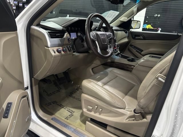 Used 2016 GMC Yukon SLT w/ Open Road Package AWD/4WD image 11