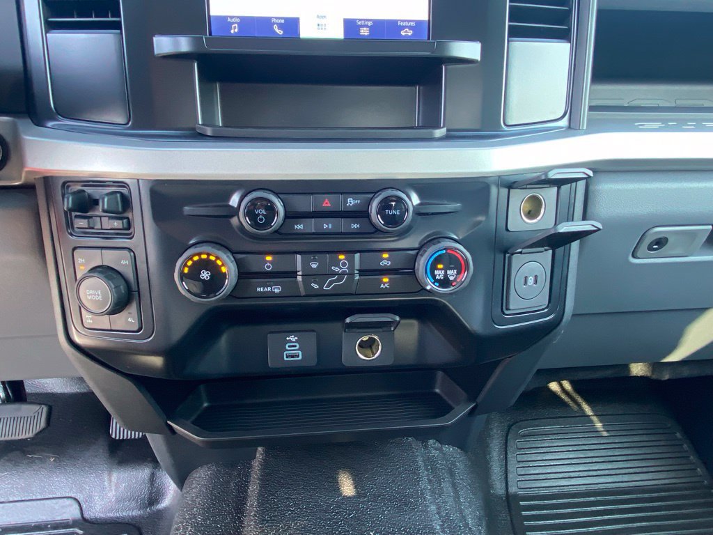 New 2026 Ford F350 XL w/ XL Chrome Package AWD/4WD image 19
