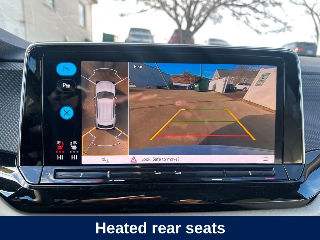 Used 2025 Volkswagen Atlas Cross Sport SEL Premium R-Line image 18