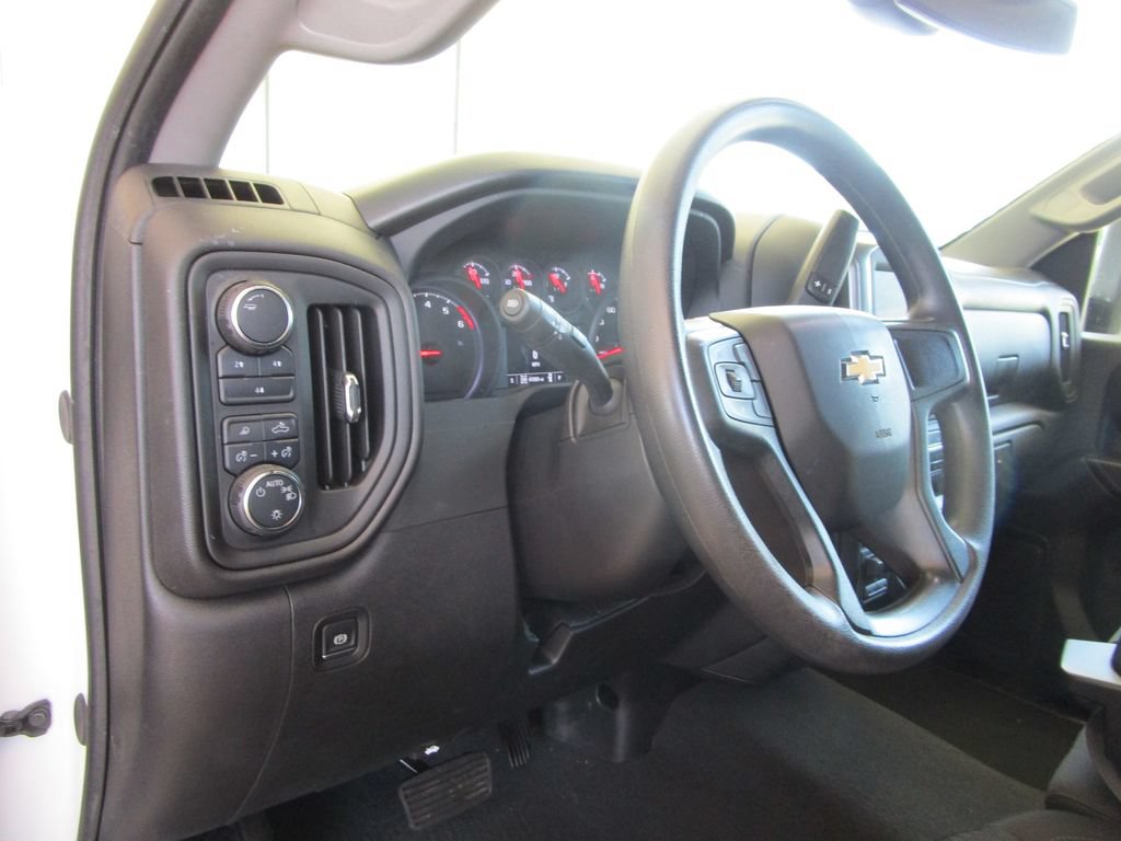 Used 2024 Chevrolet Silverado 2500 Custom w/ Custom Value Package AWD/4WD image 31