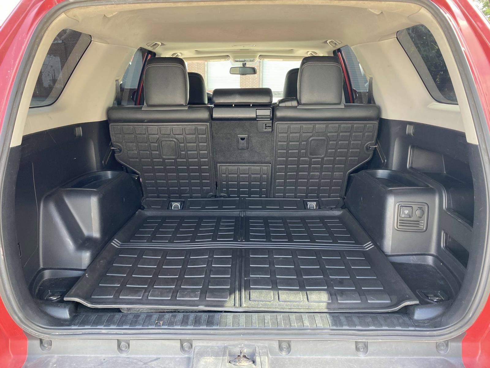 Used 2016 Toyota 4Runner SR5 Premium image 11