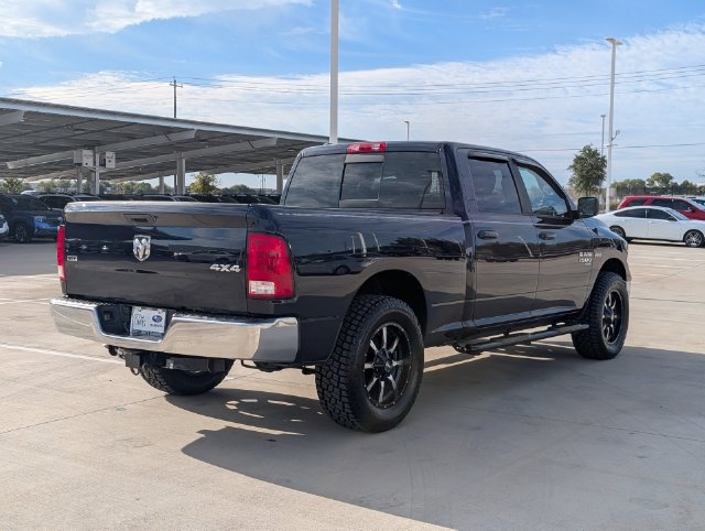 Used 2019 RAM 1500 Classic SLT AWD/4WD image 5