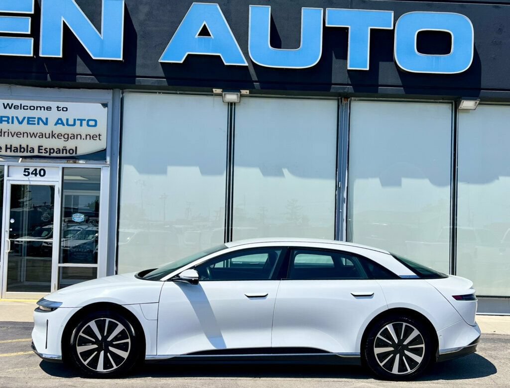 Used 2025 Lucid Air Pure RWD image 39
