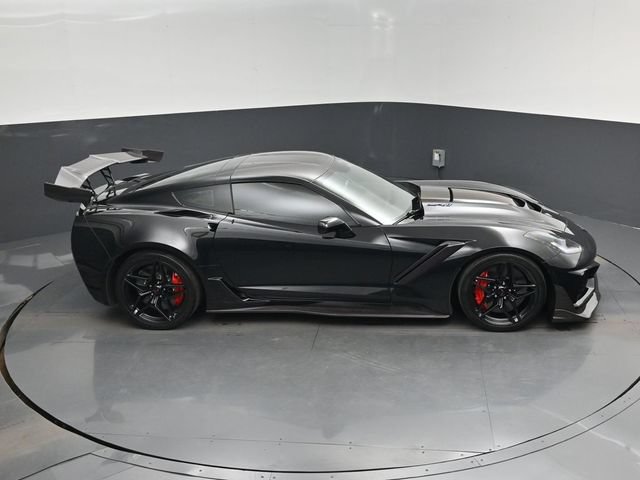 Used 2019 Chevrolet Corvette ZR1 RWD image 13