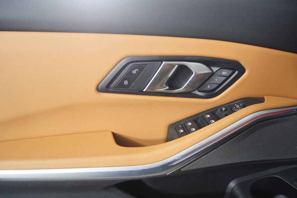 Used 2024 BMW 330i xDrive Sedan image 9