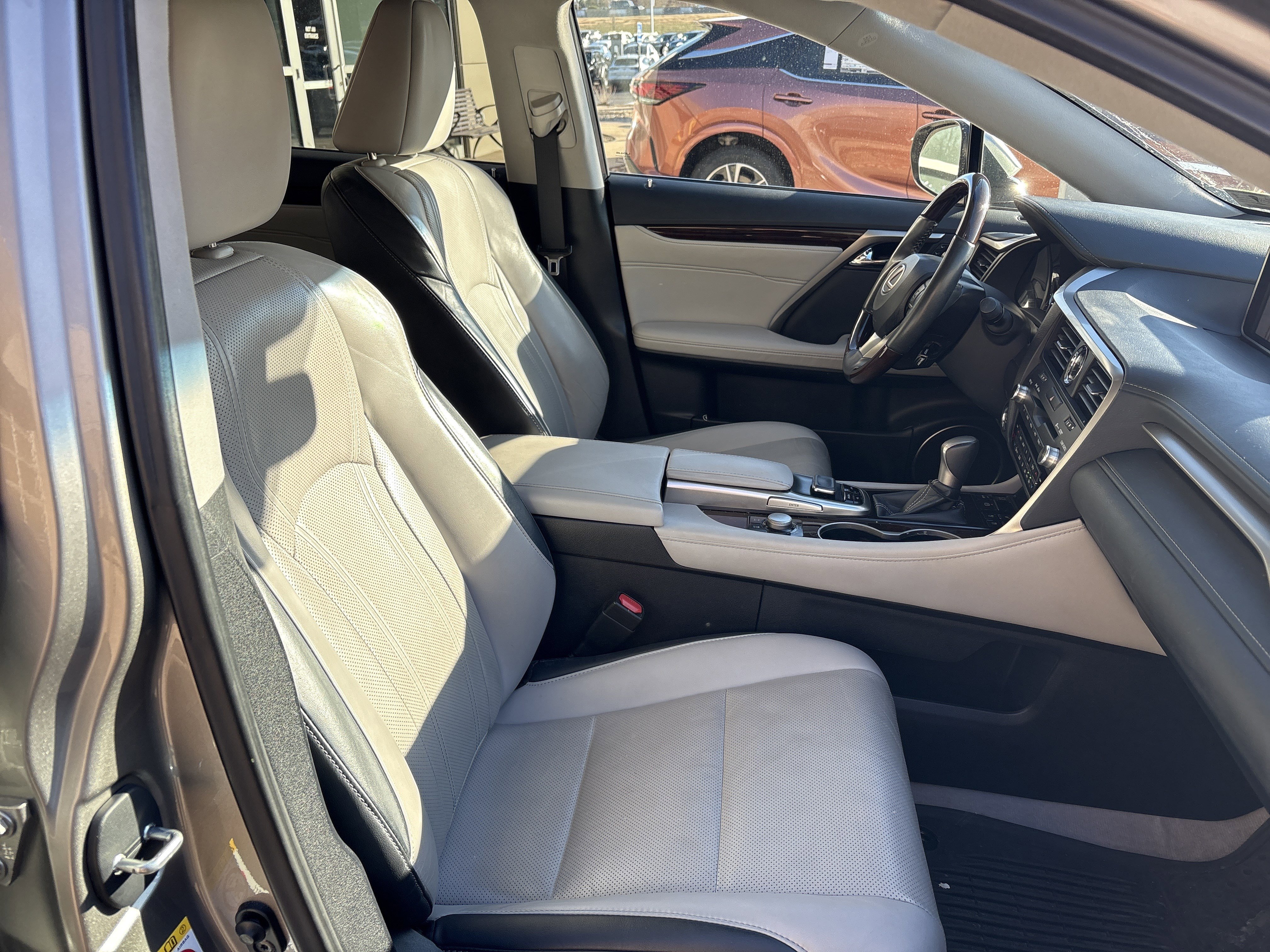 Used 2017 Lexus RX 350 AWD image 32