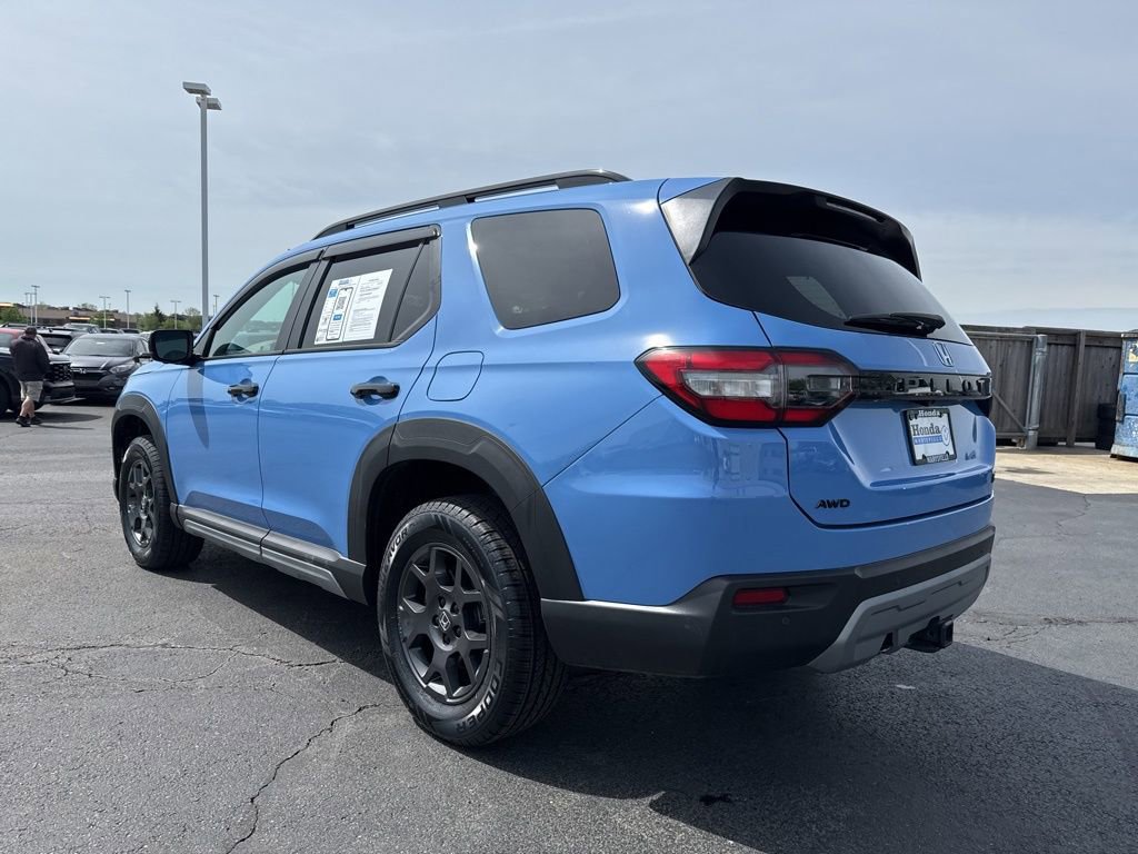 Certified 2023 Honda Pilot TrailSport image 5