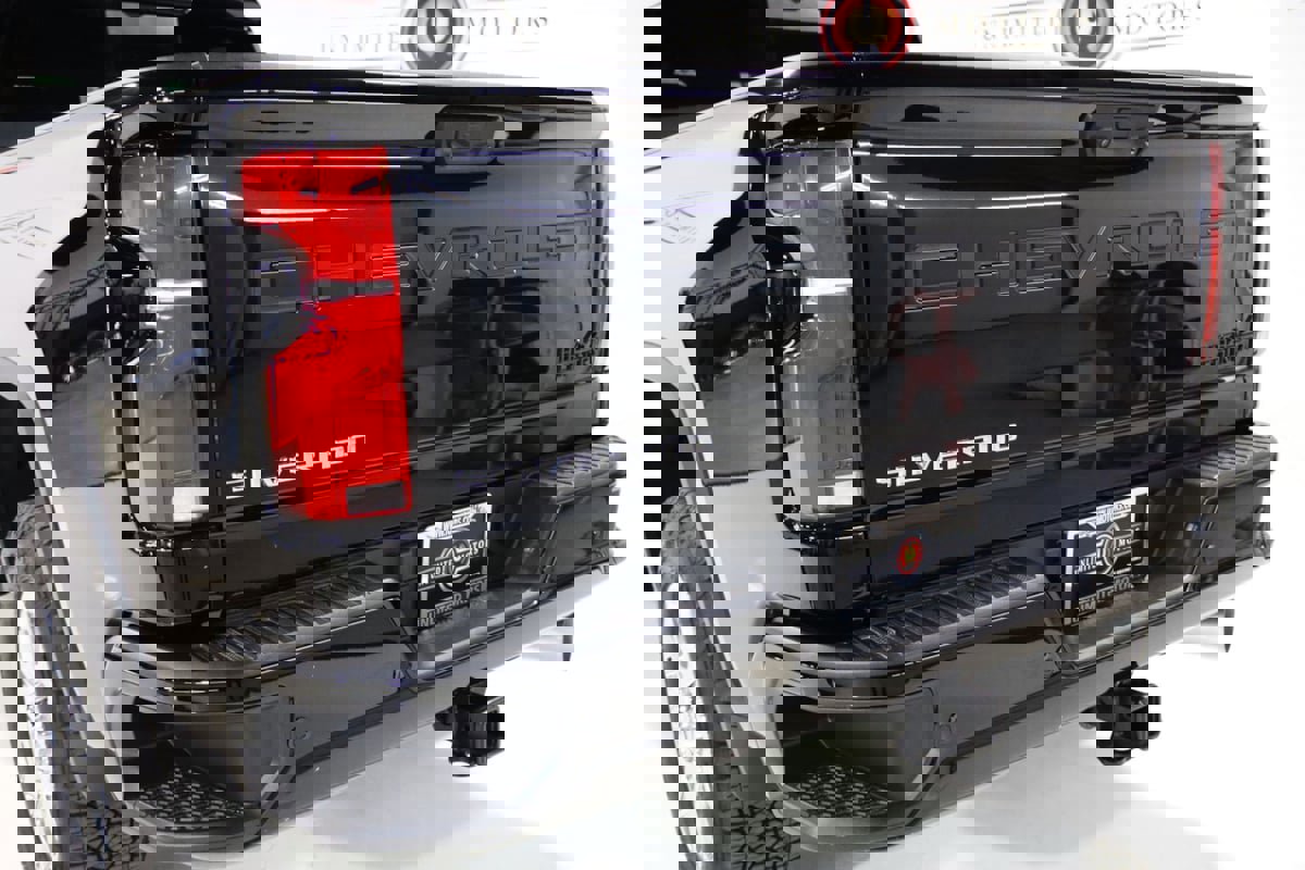 Used 2025 Chevrolet Silverado 2500 High Country w/ Technology Package image 74