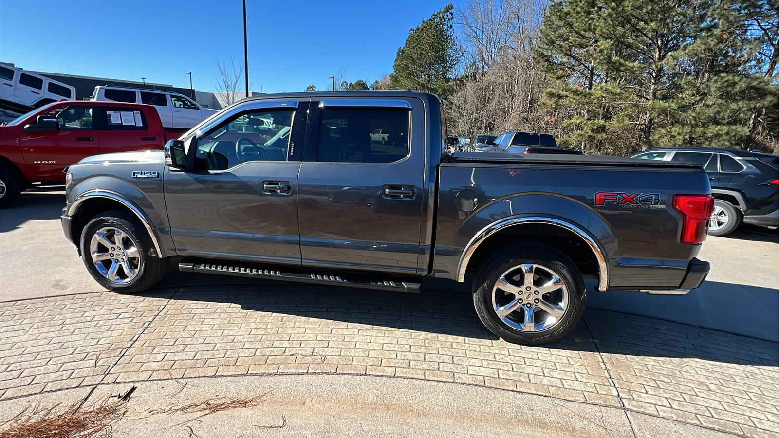 Used 2020 Ford F150 Lariat image 11