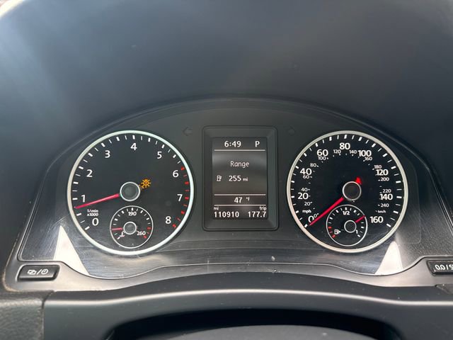 Used 2016 Volkswagen Tiguan SE image 21