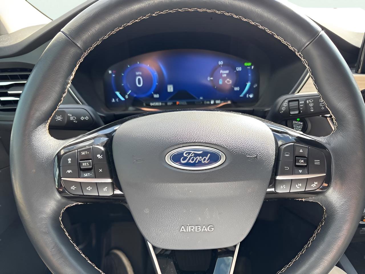 Used 2021 Ford Escape Titanium w/ Titanium Premium Package image 23