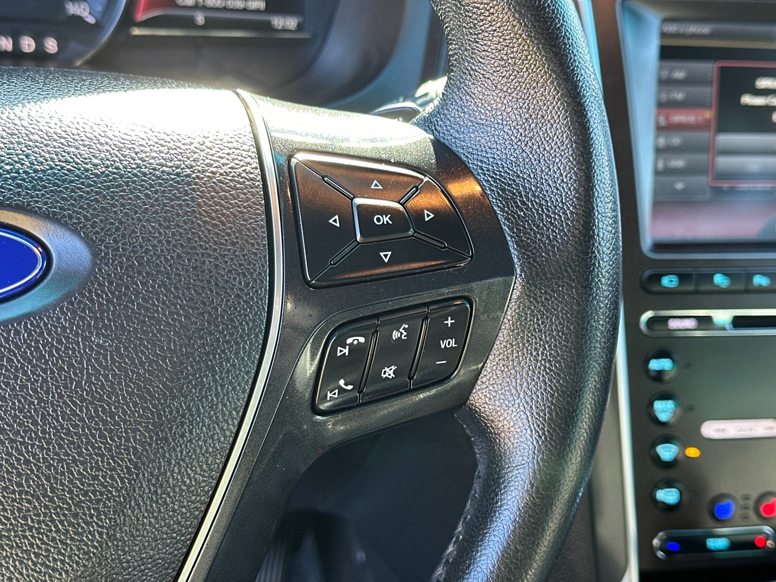 Used 2016 Ford Explorer Limited w/ Equipment Group 303A image 29