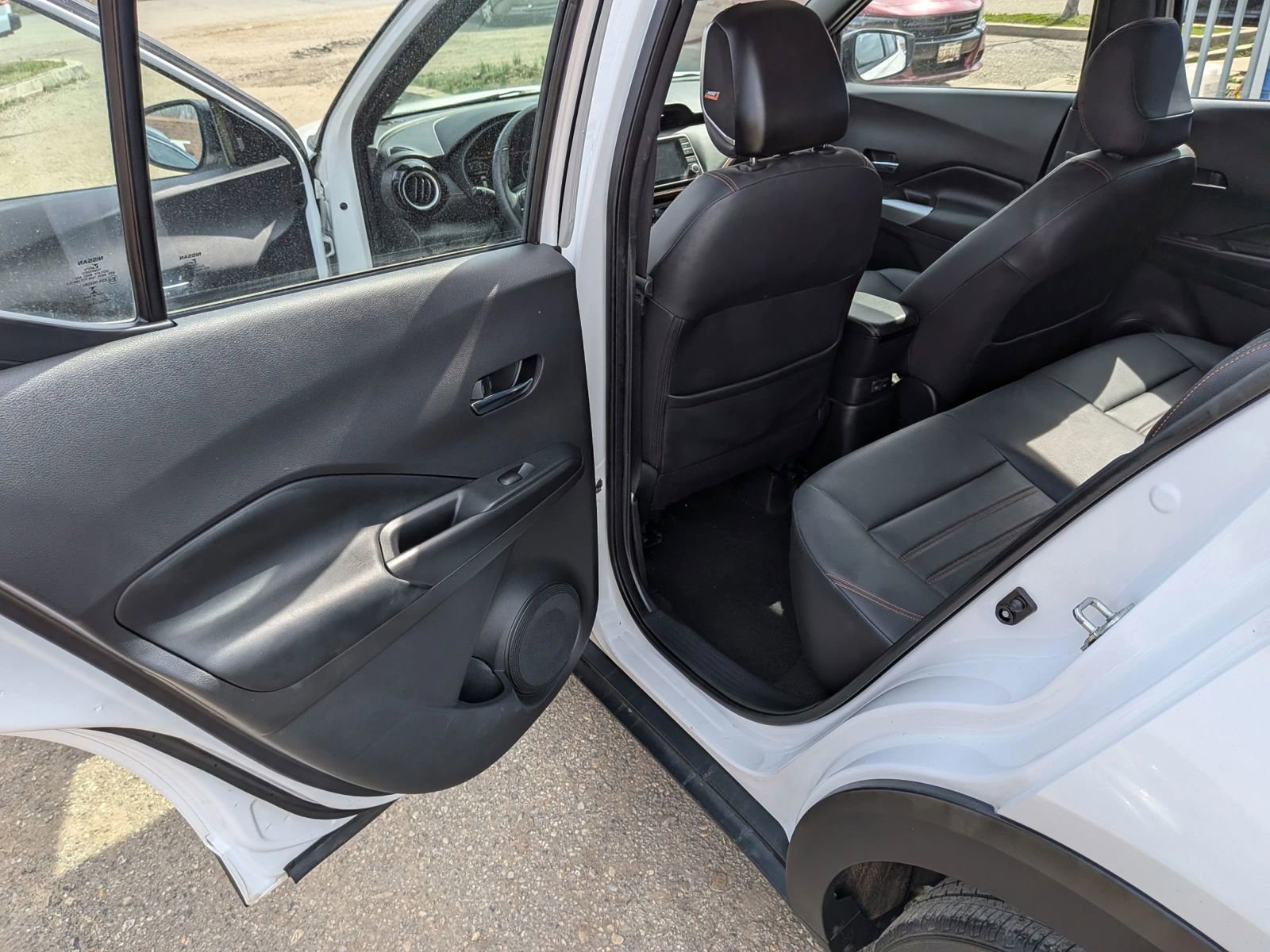 Used 2020 Nissan Kicks SR w/ SR Premium Package image 24