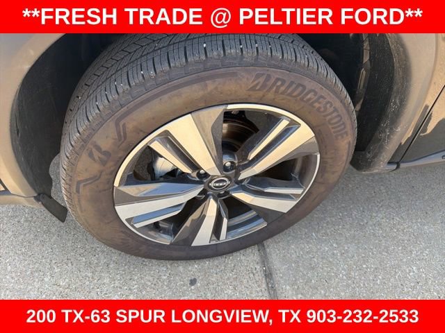Used 2026 Nissan Rogue SL FWD image 4