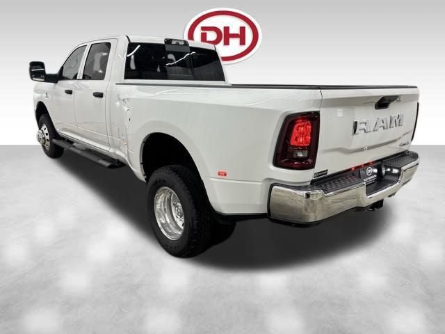 New 2026 RAM 3500 Tradesman AWD/4WD image 9