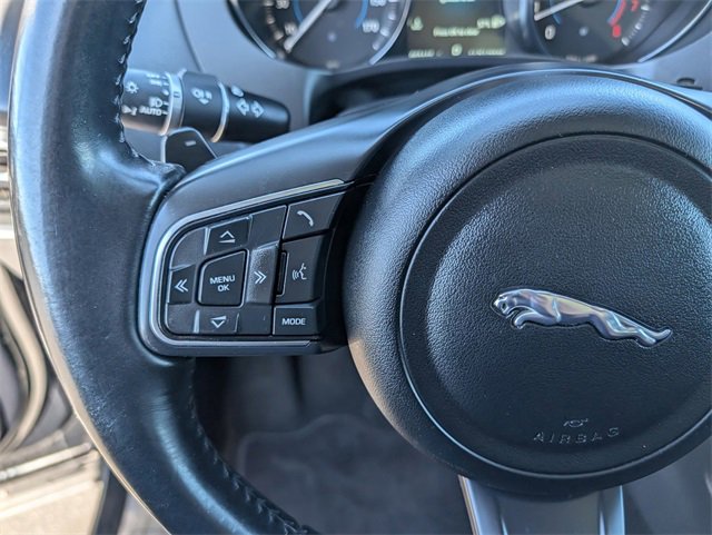 Used 2020 Jaguar F-PACE Premium image 14