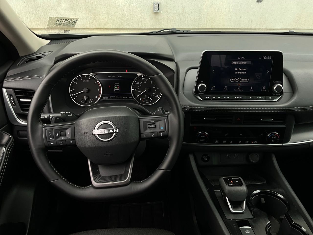 Used 2025 Nissan Rogue SV image 14