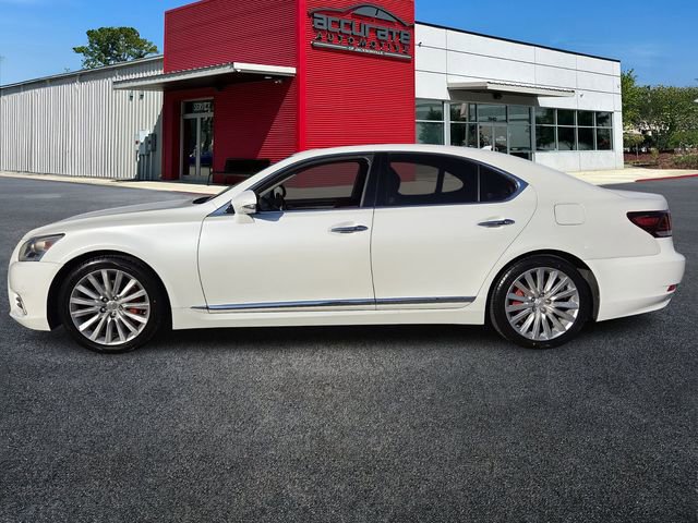 Used 2013 Lexus LS 460 w/ Comfort Pkg image 2