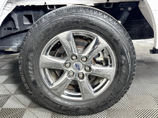 Used 2019 Ford F150 XLT w/ Equipment Group 302A Luxury RWD image 32