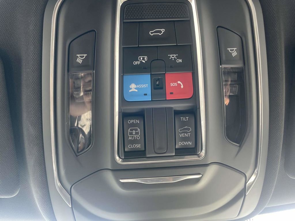 Certified 2025 Jeep Grand Cherokee L Laredo w/ Luxury Tech Group I image 44