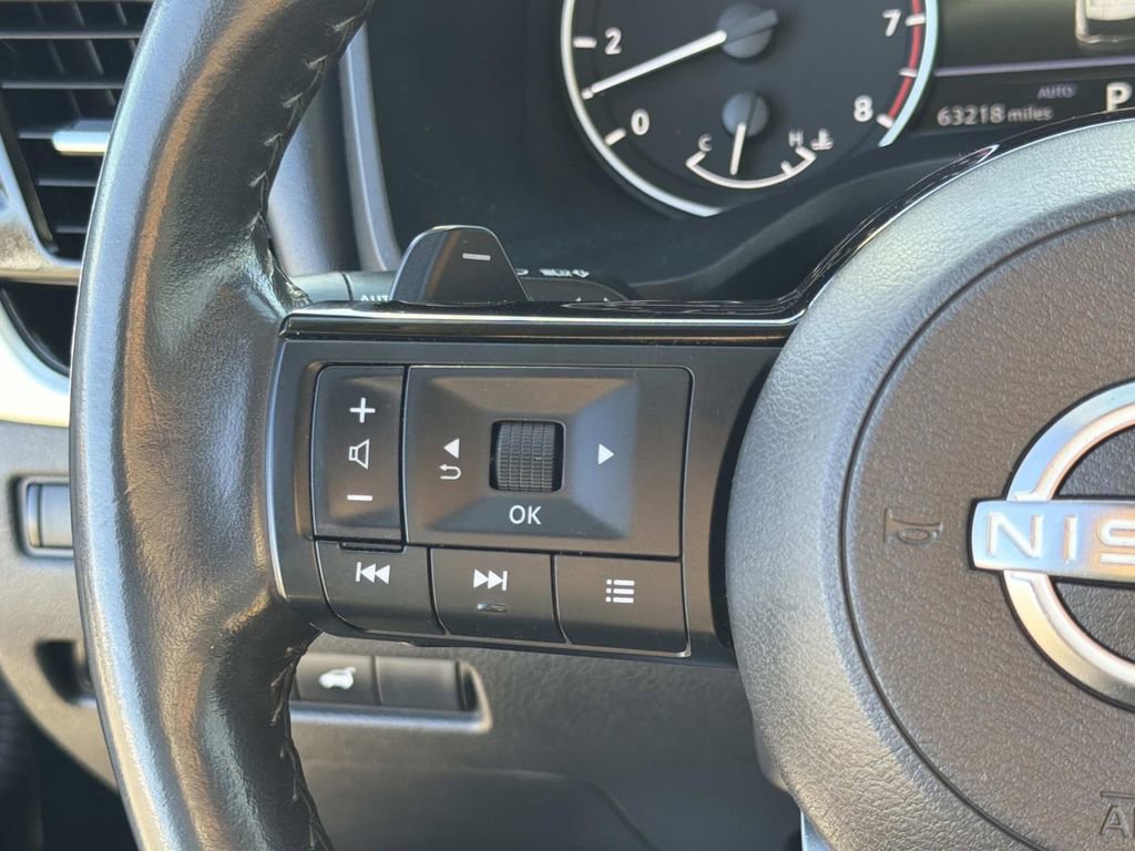 Used 2023 Nissan Rogue SL image 11