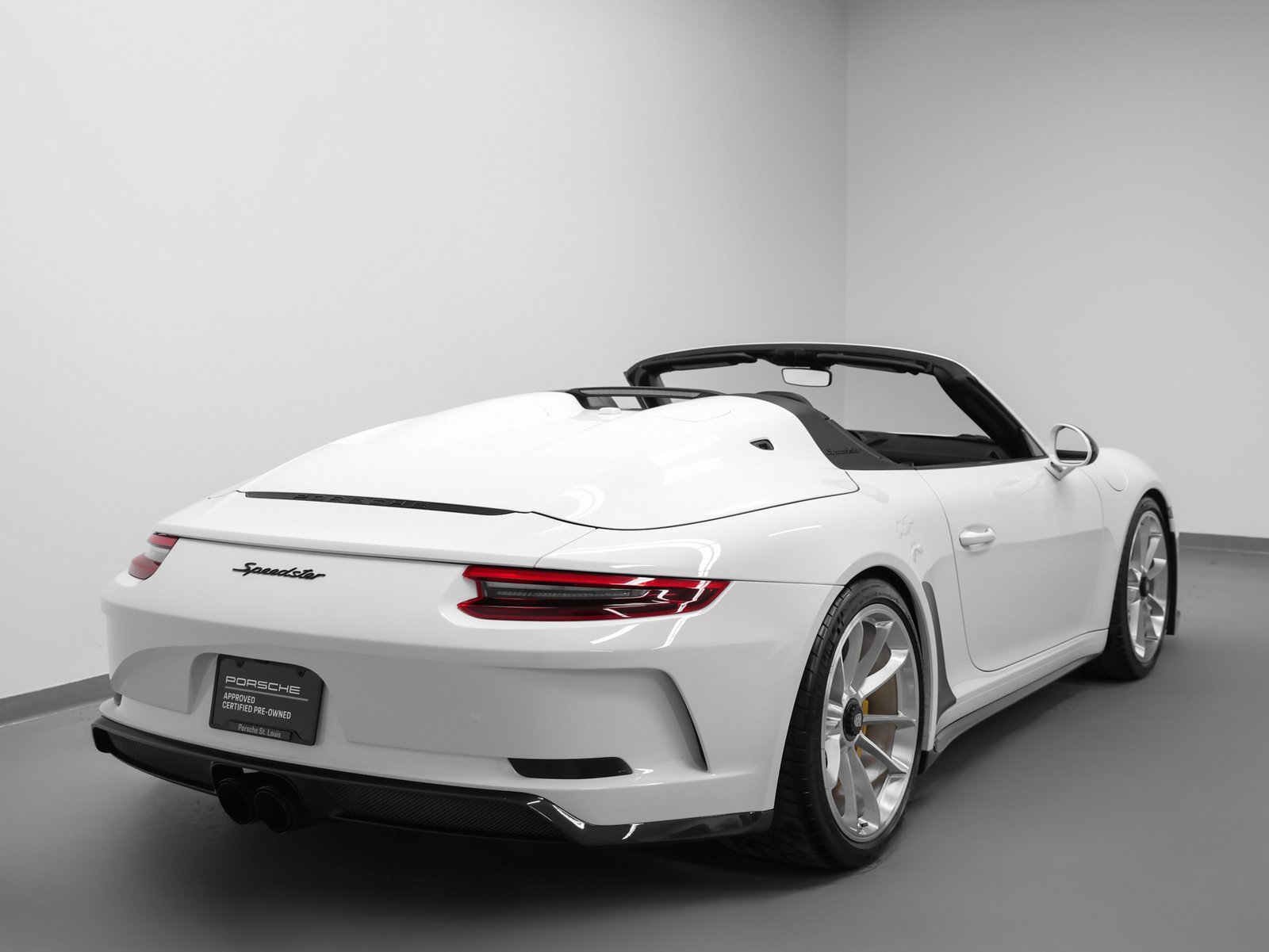Used 2019 Porsche 911 Speedster image 13