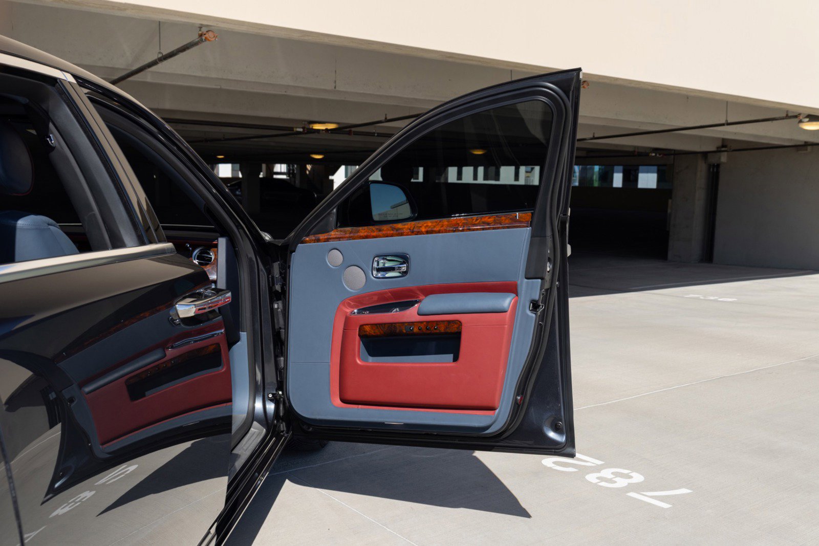 Used 2017 Rolls-Royce Ghost image 41