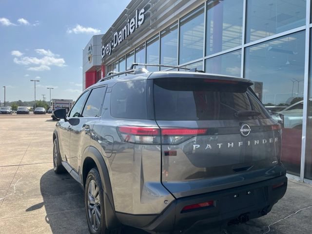 Certified 2025 Nissan Pathfinder SV w/ SV Premium Package AWD/4WD image 2