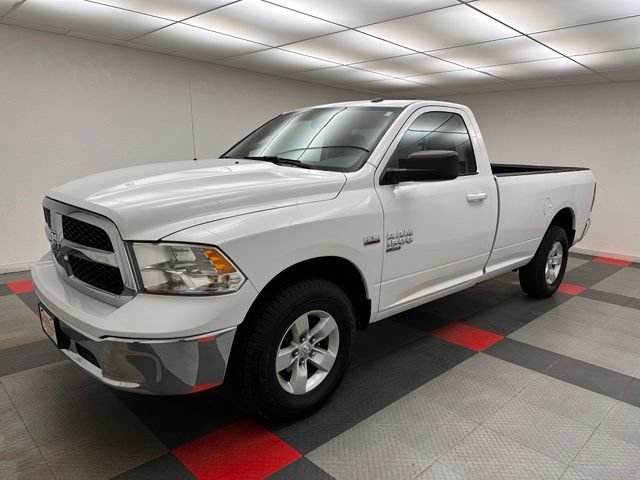 Used 2019 RAM 1500 Classic SLT AWD/4WD image 3