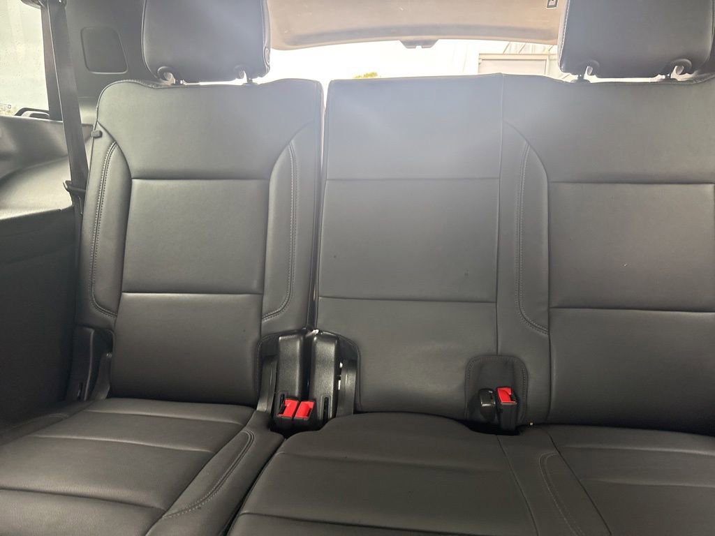 Used 2024 Chevrolet Tahoe Z71 w/ Luxury Package image 29