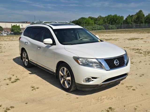 Used 2014 Nissan Pathfinder Platinum w/ Platinum Premium Package FWD image 6