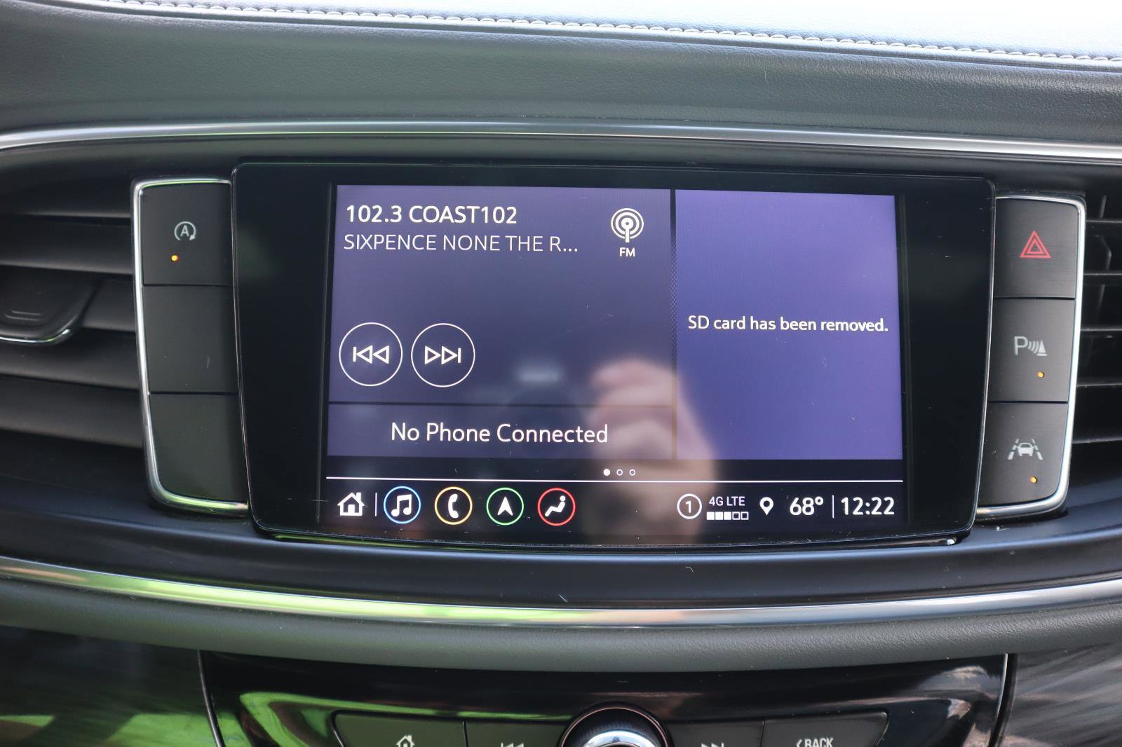 Used 2022 Buick Enclave Premium w/ Experience Buick Package image 24