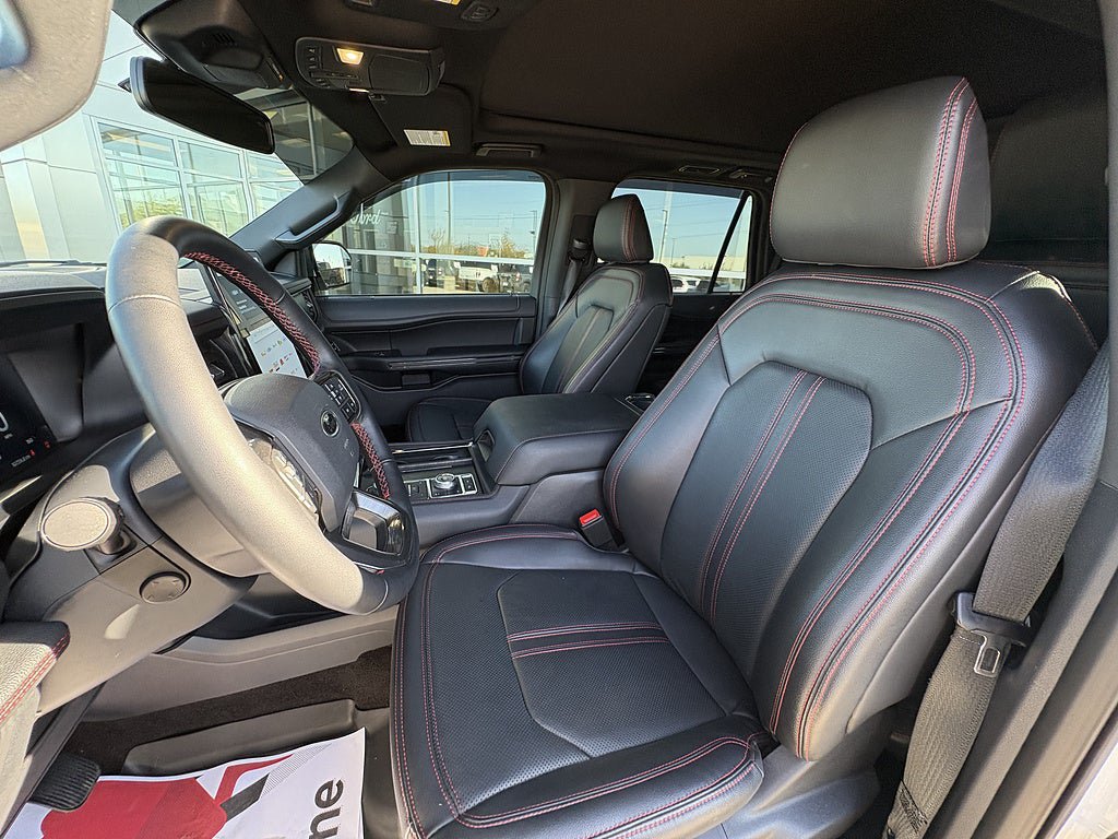 Used 2023 Ford Expedition Limited AWD/4WD image 13
